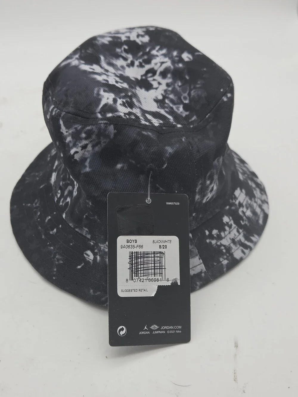 NWT Jordan Tie Dye Bucket Hat Youth